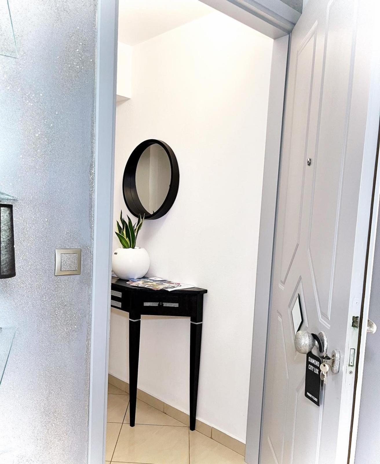 Diamond City Lux Apartment Аргостолион Экстерьер фото